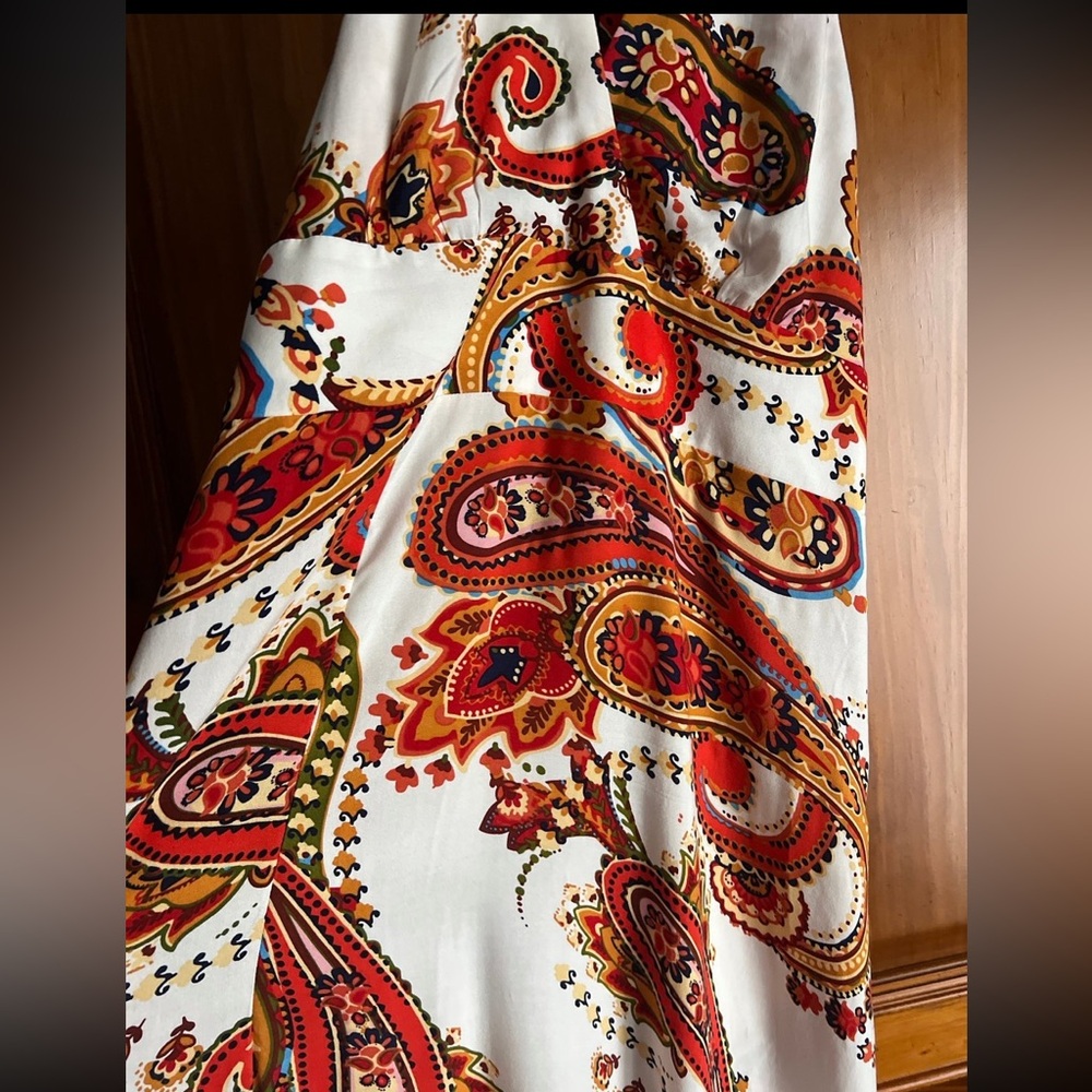 Vince Camuto t-back halter maxi dress orange paisley size L